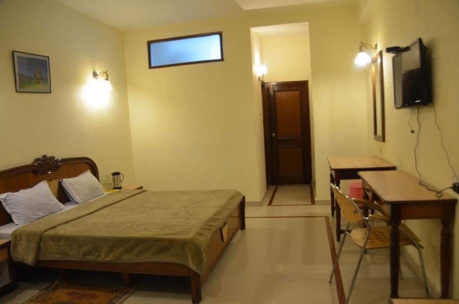 Hotel Jessica Manāli Εξωτερικό φωτογραφία