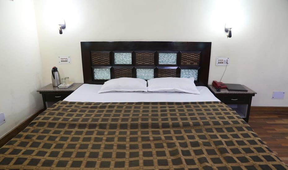 Hotel Jessica Manāli Εξωτερικό φωτογραφία